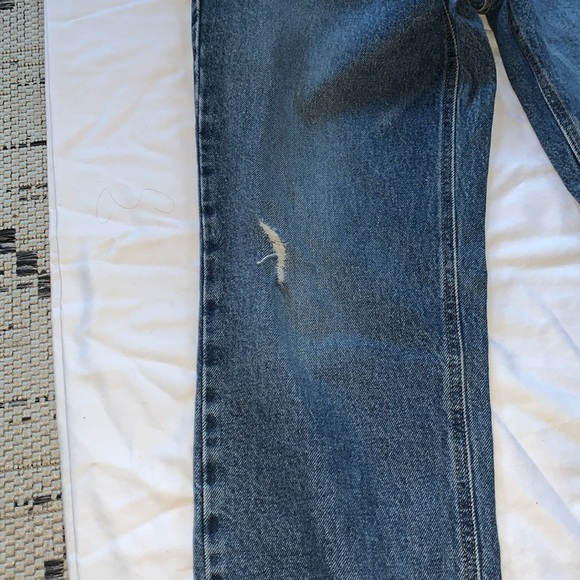 Gently Loved Levi’s Mens Jeans - Picture 2 of 9